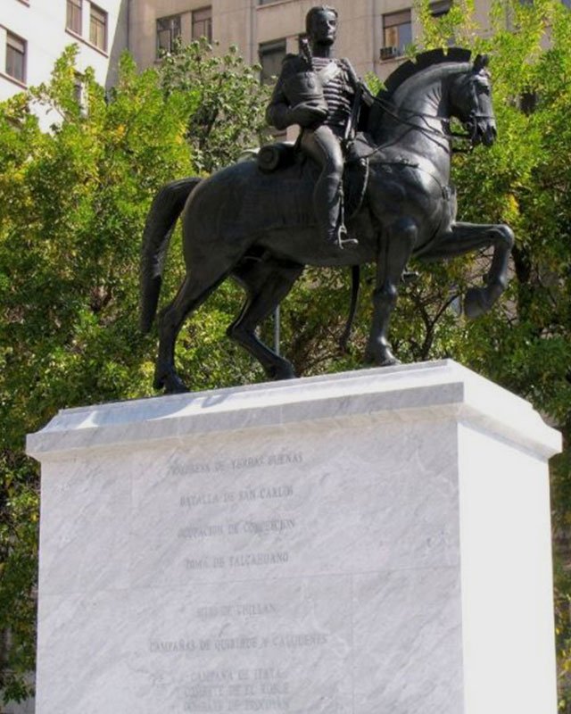 Monumento a José Miguel Carrera Monumento a José Miguel Carrera