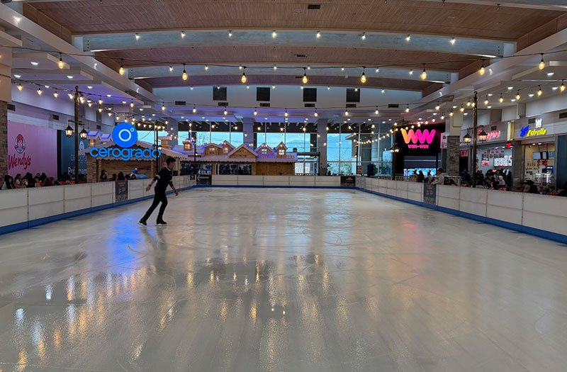 Pista de hielo en Mallplaza Sur – San Bernardo