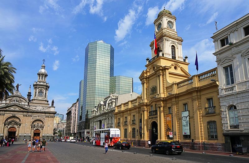 Plaza de Armas de Santiago: el corazón histórico de la capital