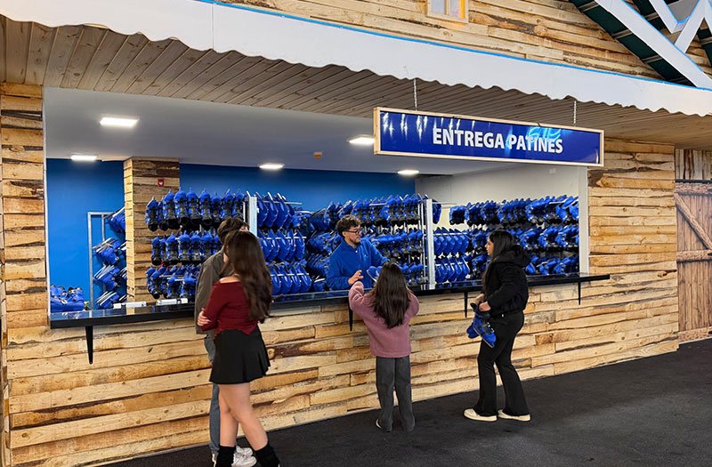 Precios y horarios de las pistas de hielo en Santiago