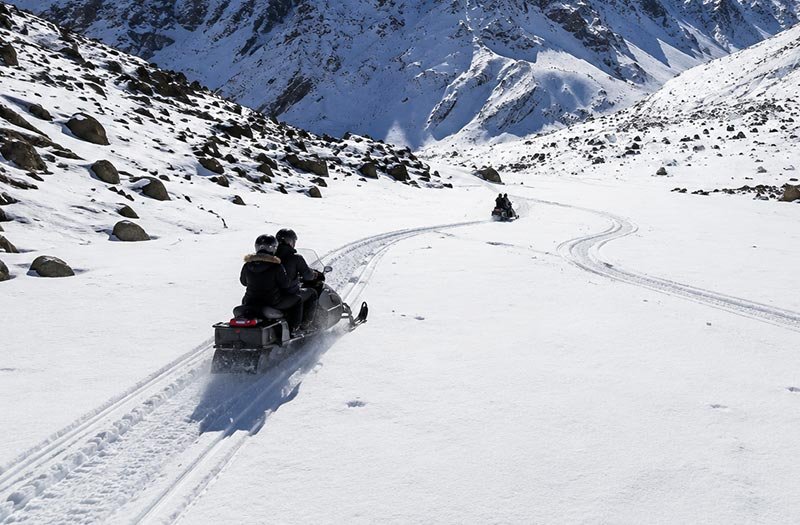 Tour Moto de Nieve en el Cajón del Maipo - Santiago
