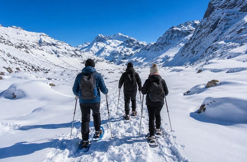 Tour con Raquetas de Nieve en el Cajón del Maipo