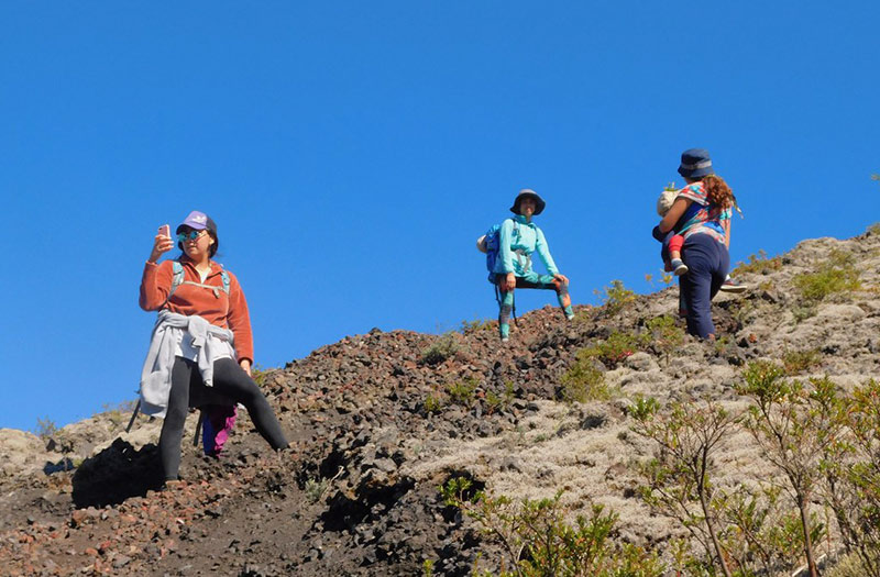 Volcán Carrán: Trekking y cabalgatas