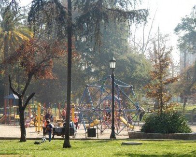 Zona de Juegos Infantiles Parque Forestal