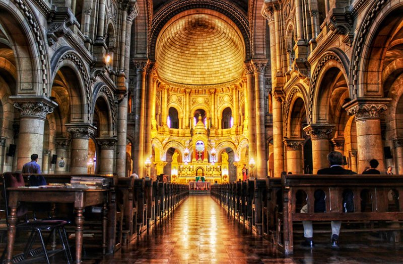 Iglesia de los Sacramentinos por dentro