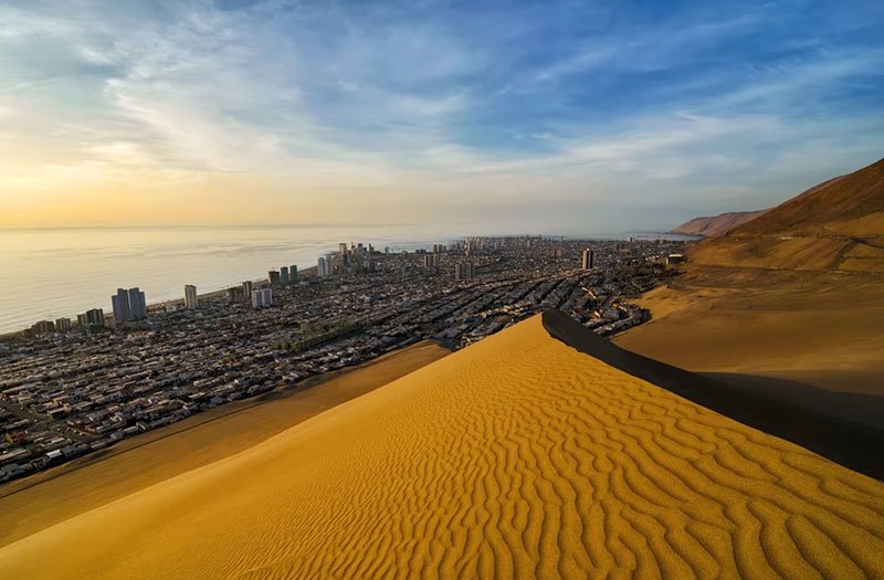 Iquique: playas, dunas y buen clima Iquique: playas, dunas y buen clima